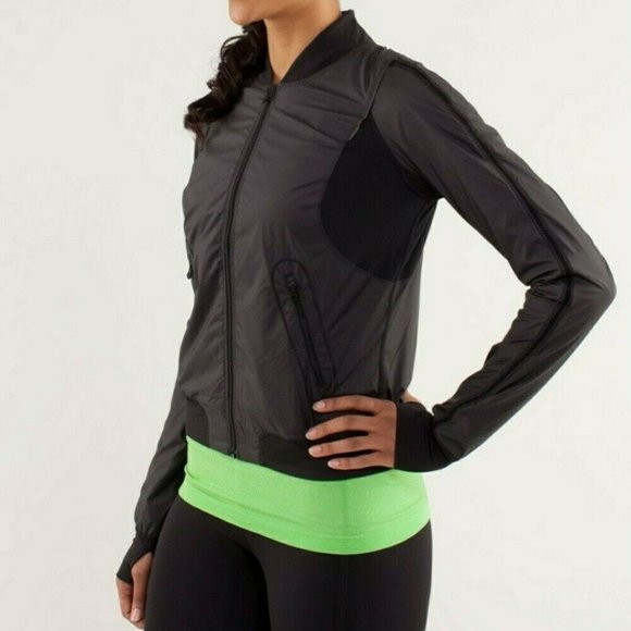 Lululemon Run: Two To Make It True Jacket sz 10 reversible black windbreaker - Picture 1 of 13